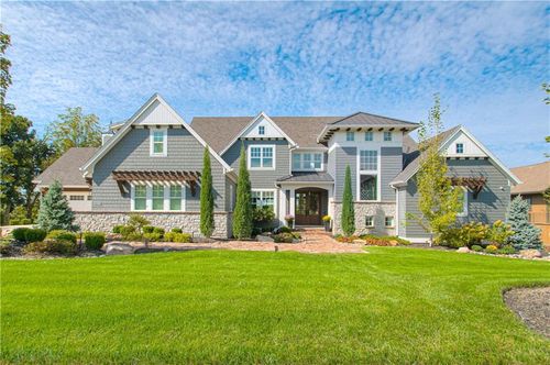 27582 W Highland Cir, Olathe, KS, 66061-8423 | Card Image