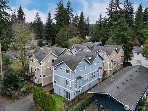 b-3012 Ne 137th St, Seattle, WA, 98125-3531 | Card Image