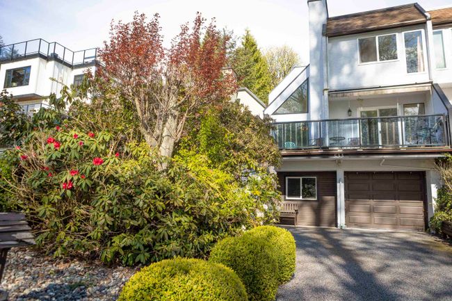 533 San Remo Drive, House other with 3 bedrooms, 2 bathrooms and 4 parking in Port Moody BC | Image 32