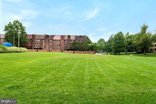 APT-101 - 2817 Jermantown Rd, Condo with 2 bedrooms, 2 bathrooms and null parking in OAKTON VA | Image 36