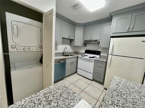 2-10992 Royal Palm Blvd, Coral Springs, FL, 33065-6822 | Card Image