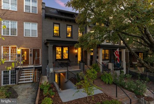 47 T St Ne, WASHINGTON, DC, 20002-1578 | Card Image