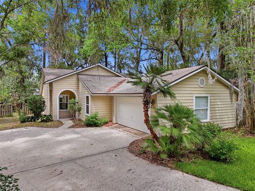 1736 16th Pl, GAINESVILLE, FL, 32605-4057 | Card Image
