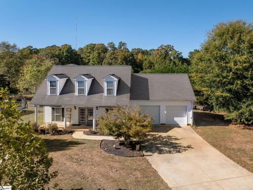 1796 Fairview Road, Fountain Inn, SC, 29644 | Card Image