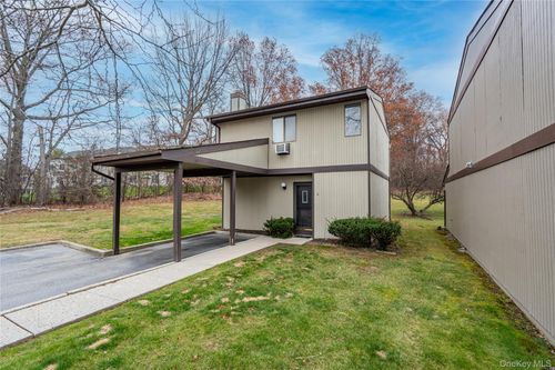 6 Eaton Ct, Middletown, NY, 10940-3503 | Card Image