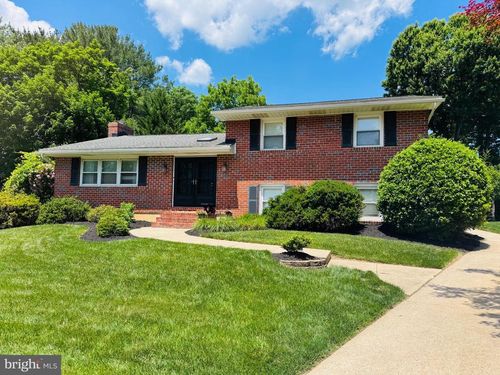 916 Farmstead Rd, COCKEYSVILLE, MD, 21030-2841 | Card Image