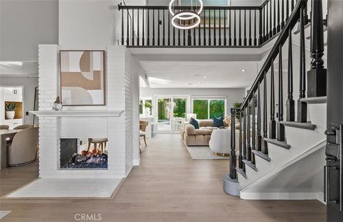 9882 Kings Canyon Dr, Huntington Beach, CA, 92646-4829 | Card Image