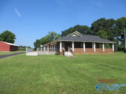 2372 Old Gurley Pike, New Hope, AL, 35760-8418 | Card Image