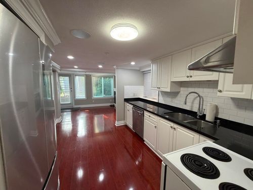 4585 Commercial St, Vancouver, BC, V5N4G8 | Card Image