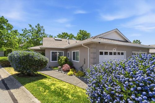 5857 Primrose Dr, Nanaimo, BC, V9T6B8 | Card Image