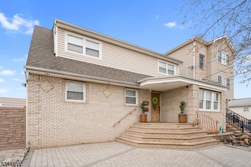 2-501 Niles St, ELIZABETH, NJ, 07202-3717 | Card Image