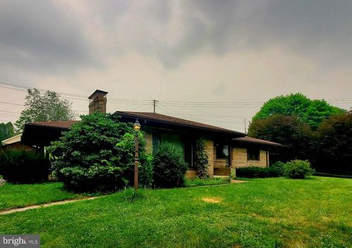 9 E North Street, SUMMIT HILL, PA, 18250 | Card Image