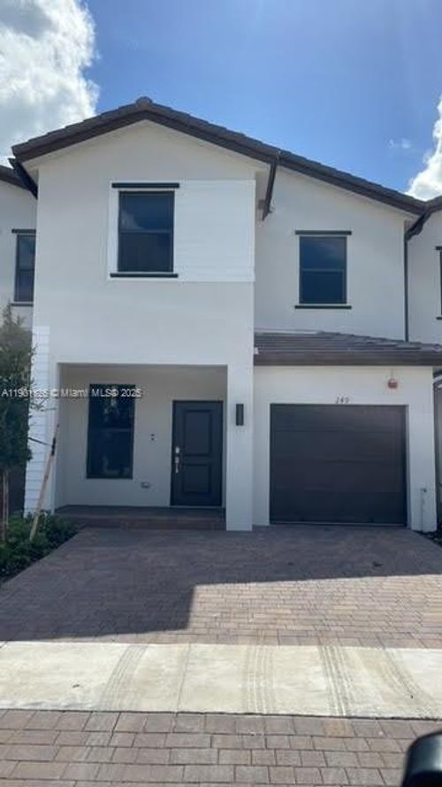 249-249 Sw 159th Way, Pembroke Pines, FL, 33027-4243 | Card Image