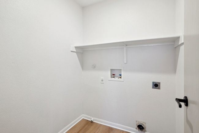 114 Challenger, House other with 4 bedrooms, 3 bathrooms and 4 parking in Kyle TX | Image 23