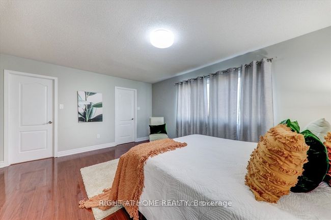 5 Hollier Dr, House attached with 3 bedrooms, 3 bathrooms and 1 parking in Ajax ON | Image 17