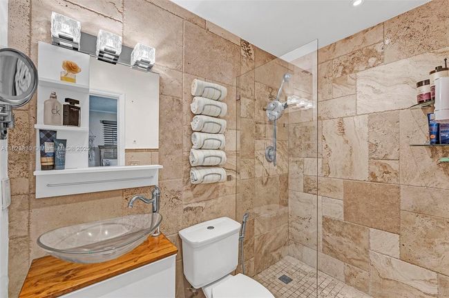 10371 Sw 146 Th St, House other with 5 bedrooms, 3 bathrooms and null parking in Miami FL | Image 8