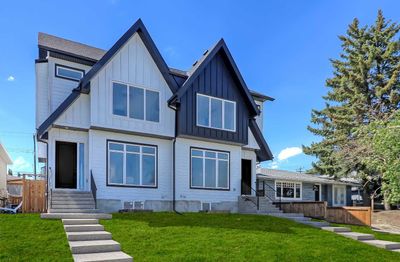 3011 33 St Sw, Home with 4 bedrooms, 3 bathrooms and 4 parking in Calgary AB | Image 1