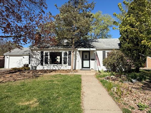 3911 Welcome Ave N, Robbinsdale, MN, 55422-2047 | Card Image