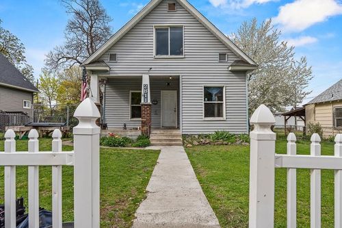 2811 E Sanson Ave, Spokane, WA, 99217-6271 | Card Image