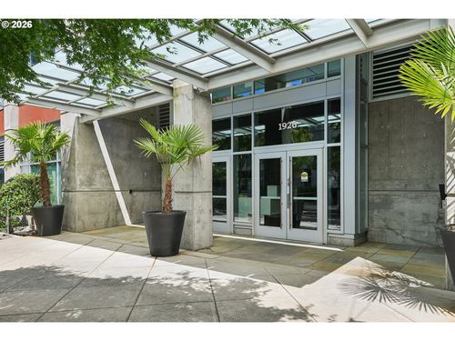 1210-1926 W Burnside St, Portland, OR, 97209-2066 | Card Image