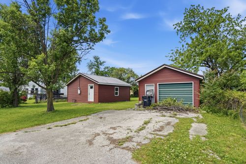 2435 53rd Street A, Moline, IL, 61265-5050 | Card Image