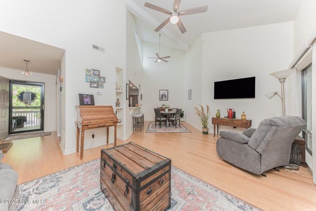 UNIT-406 - 732 Azalea Dr, Condo with 2 bedrooms, 2 bathrooms and null parking in Hampstead NC | Image 4