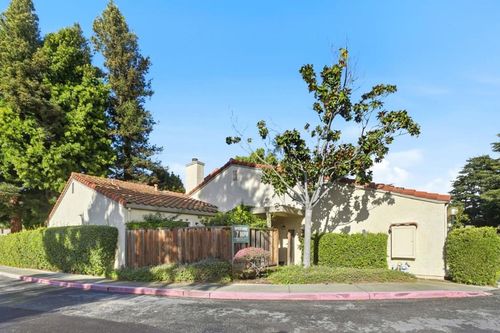 142 Mission Dr, East Palo Alto, CA, 94303-2751 | Card Image