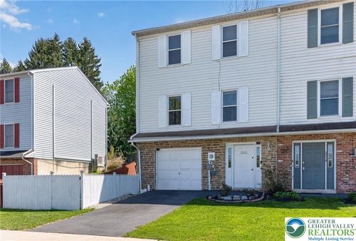 2212 4th St, EASTON, PA, 18042-5342 | Card Image