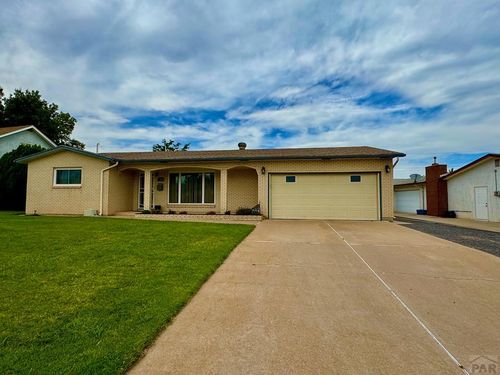 204 Fordham Cir, Pueblo, CO, 81005-1918 | Card Image