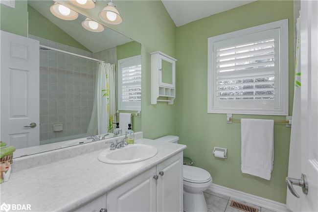 39 Davis Trail, House other with 4 bedrooms, 4 bathrooms and 10 parking in Thornton ON | Image 12