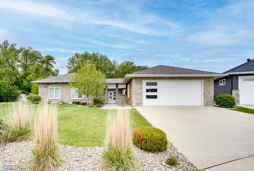 1336 Goldenwood Dr, West Fargo, ND, 58078-3959 | Card Image