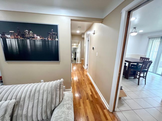 31015 Dorais St, House other with 3 bedrooms, 2 bathrooms and null parking in Livonia MI | Image 5