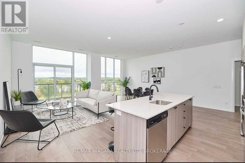 7711 Green Ave, Niagara Falls, ON, L2H1R1 | Card Image