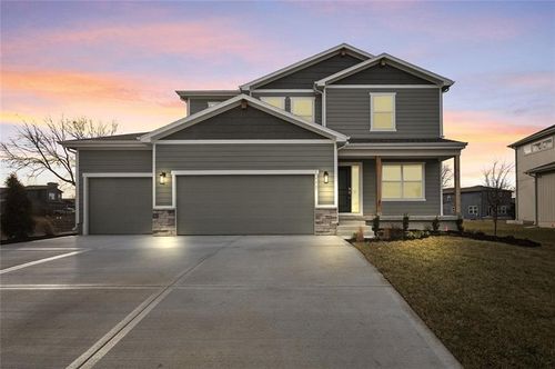 13305 W 179th St, Overland Park, KS, 66013-8530 | Card Image