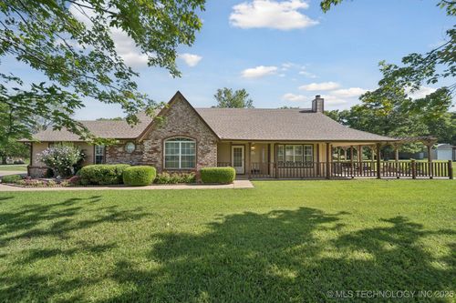 5621 E Hunter Ln, Claremore, OK, 74019-0046 | Card Image