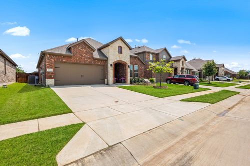 10920 Los Alamos Dr, Aubrey, TX, 76227-3339 | Card Image