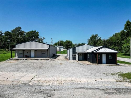 527, 529 and 530 Clinton Avenue, Osborn, MO, 64474 | Card Image