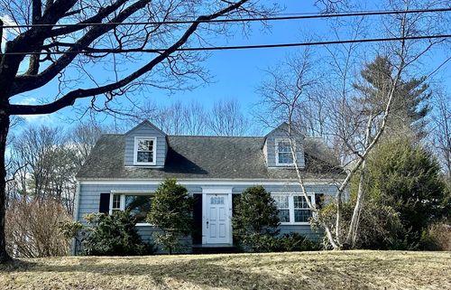 32 Stilson Ave, Northampton, MA, 01062-1304 | Card Image