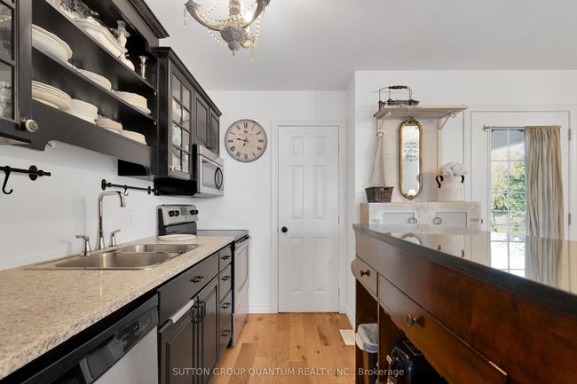 442 First Concession Rd, House other with 5 bedrooms, 2 bathrooms and 9 parking in Port Rowan ON | Image 24