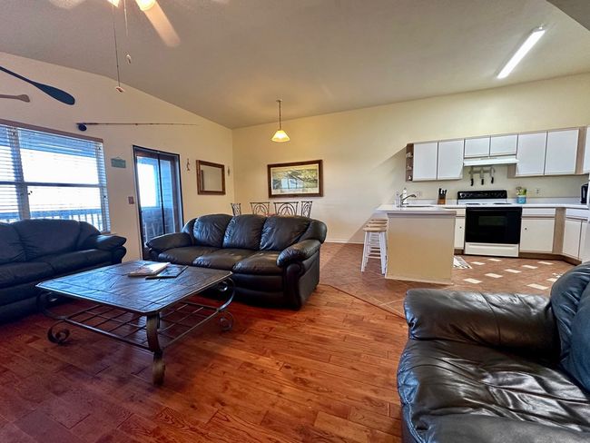 7-F - 11 Old Mill Dr, Condo with 2 bedrooms, 2 bathrooms and null parking in Cedar Key FL | Image 4