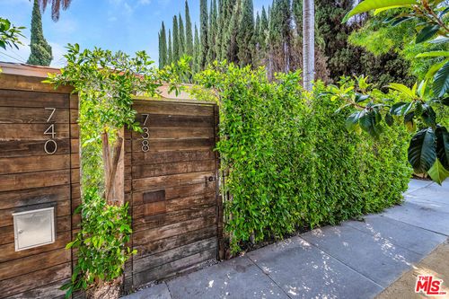 738 Westmount Dr, West Hollywood, CA, 90069-5110 | Card Image