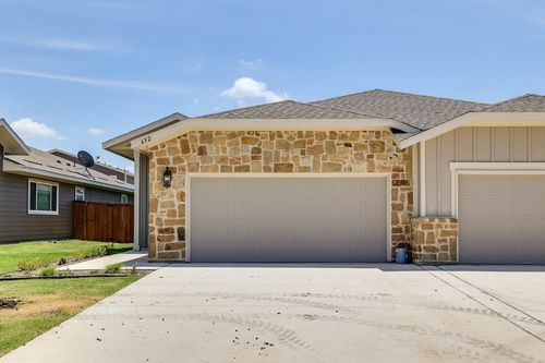 652 Blackland Dr, Venus, TX, 76084-2170 | Card Image