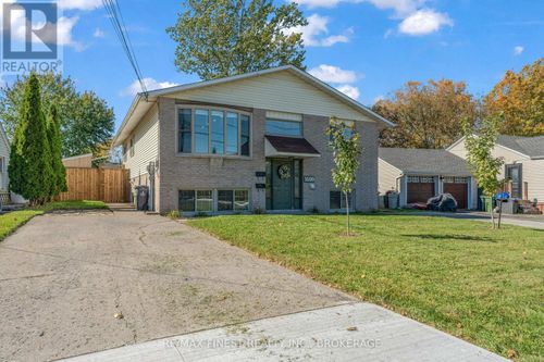 1600 Anne St, Kingston, ON, K7M5H7 | Card Image
