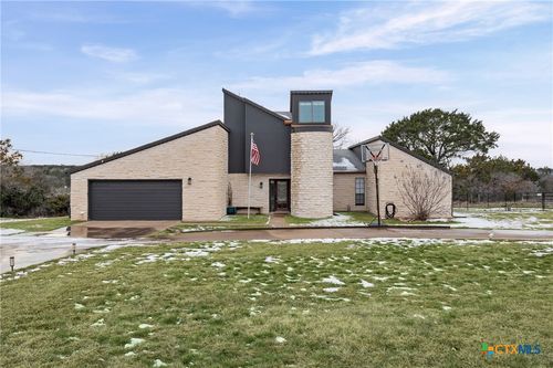 7114 Lakeview Dr, Salado, TX, 76571-5104 | Card Image