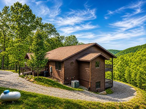 445 Tranquil Cove Rd, Murphy, NC, 28906-9685 | Card Image