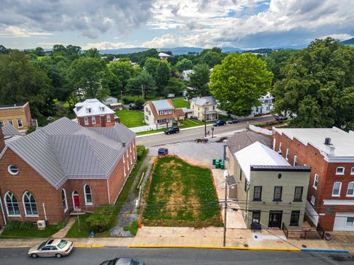 237 Main St, DAYTON, VA, 22821-9730 | Card Image