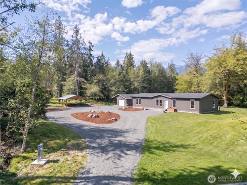 1344 Ripplebrook Dr, Port Angeles, WA, 98362-7232 | Card Image
