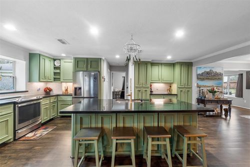 5923 Old Lodge Dr, Houston, TX, 77066-1517 | Card Image