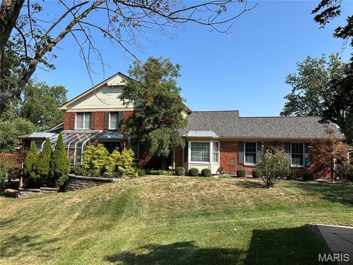 330 Morristown Ct, Chesterfield, MO, 63017-3426 | Card Image