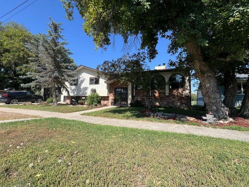 1408 Newcastle Trail, Drumheller, AB, T0J0Y2 | Card Image